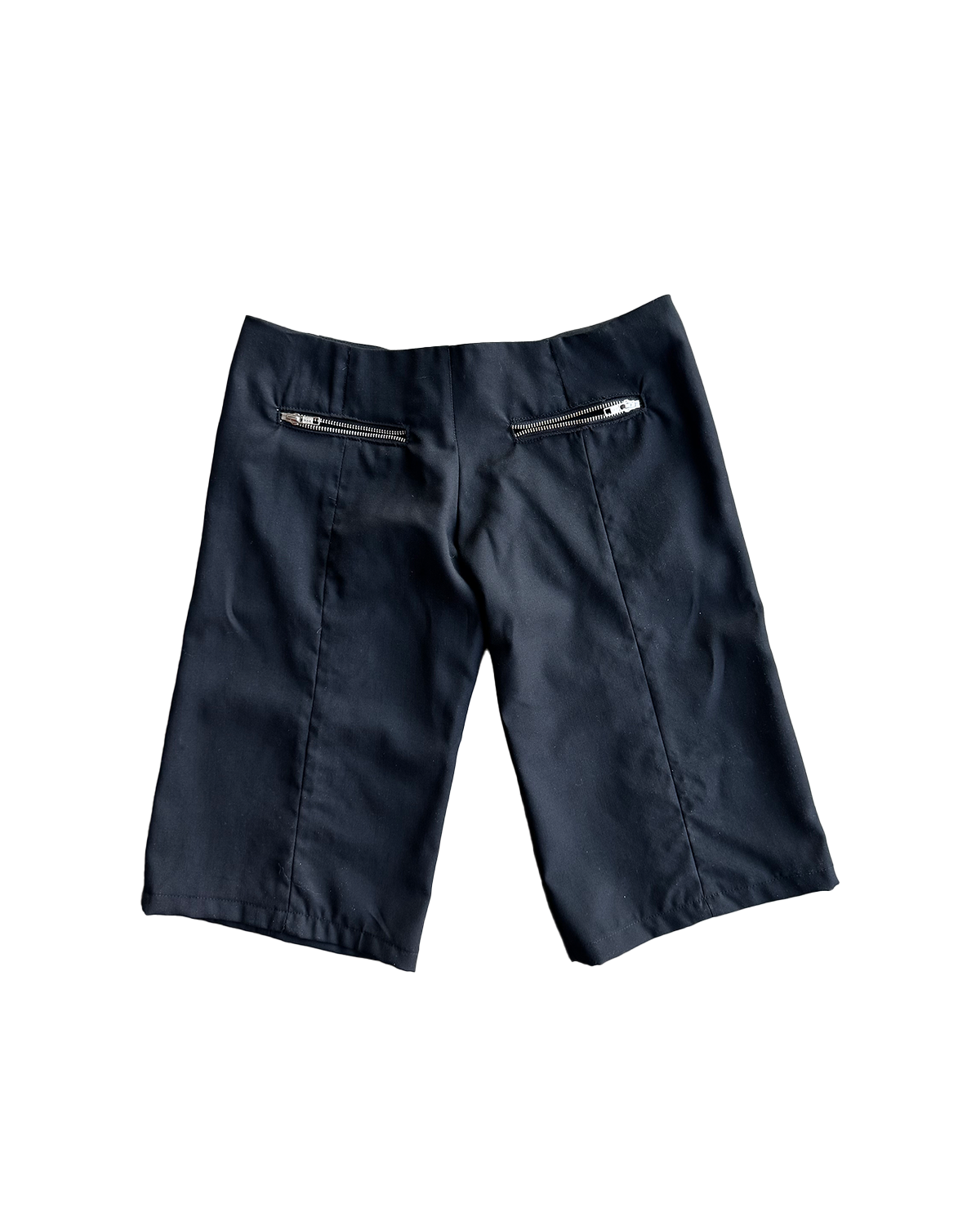 PANELED TROUSER SHORT